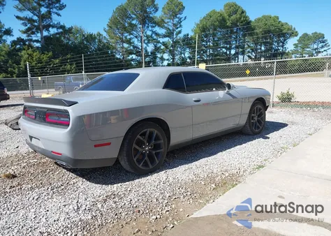 2022 Dodge Challenger Sxt z USA, uszkodzony, nr VIN 2C3CDZAG1NH131995